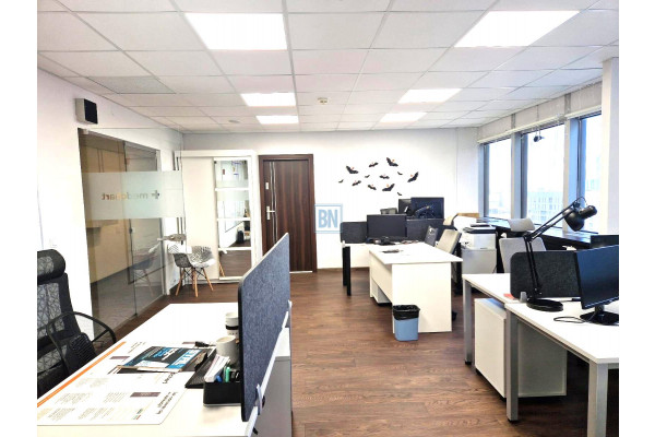 Katowice, Wynajmę lokale na piętrze o powierzchni 200m2