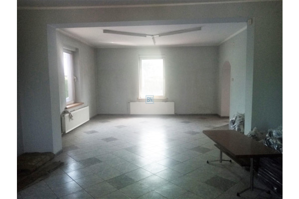 Bielsko-Biała, Hala o powierzchni 800 m2 dom wolnostojący 350m2 .Teren przemysłowy.