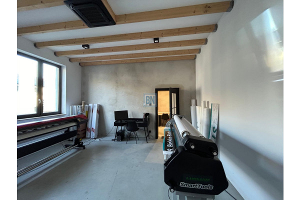 Zabrze, Building for rent