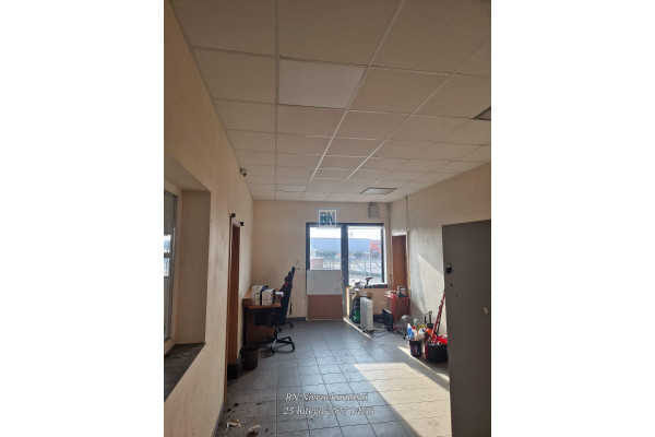 mikołowski, Mikołów, Wynajme hale z biurami oraz plac300m2