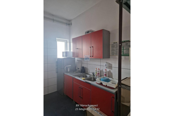 mikołowski, Mikołów, Wynajme hale z biurami oraz plac300m2