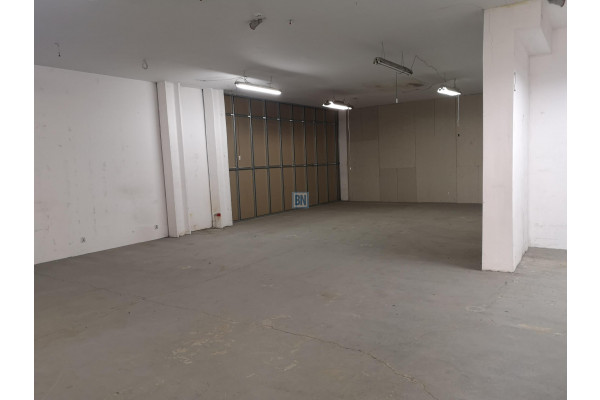 Częstochowa, Building for rent