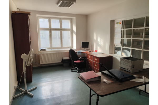 Gliwice, Building for rent