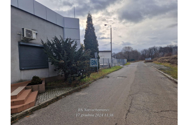 Gliwice, Sprzedaż hali z działką