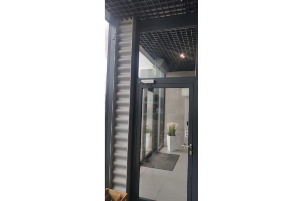 gliwicki, Luksusowa hala(lokal uzytkowy) z biurami w powiecie gliwickim.