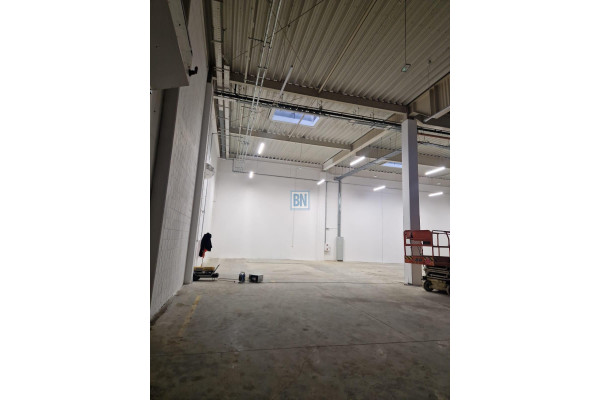 Gliwice, Wynajme halę z biurami