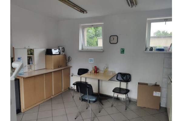 Świętochłowice, Sprzedam obiekt 1600 m kw,podpiwniczony,Świętochłowice.