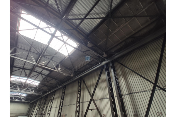 Chorz&oacute;w, Hala Chorz&oacute;w,900m