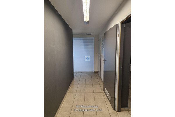 Gliwice, Budynek biurowo magazynowy o powierzchni 835 mkw ,działka 1818mkw