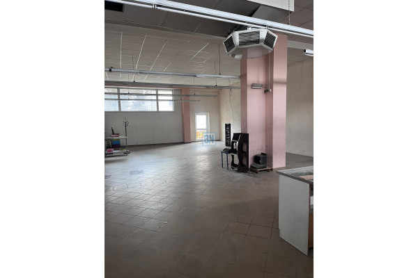 Gliwice, Obiekt usługowo-handlowo-biurowy