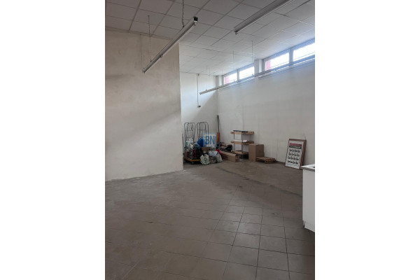 Gliwice, Obiekt usługowo-handlowo-biurowy