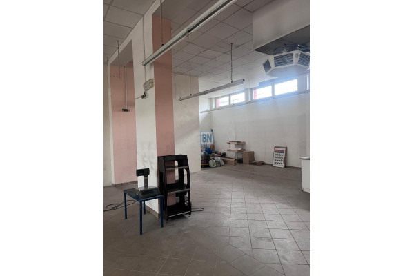 Gliwice, Obiekt usługowo-handlowo-biurowy