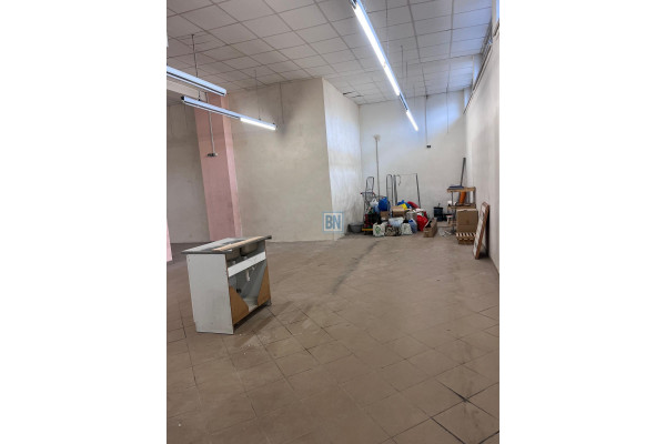 Gliwice, Obiekt usługowo-handlowo-biurowy