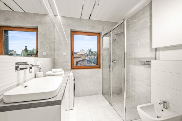 Gliwice, Mieszkanie w apartamentowcu z otwartą kuchnią