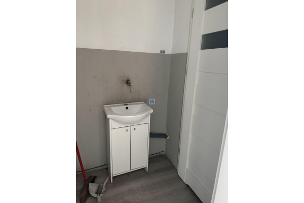 Bytom, Lokal parterowy usługowe