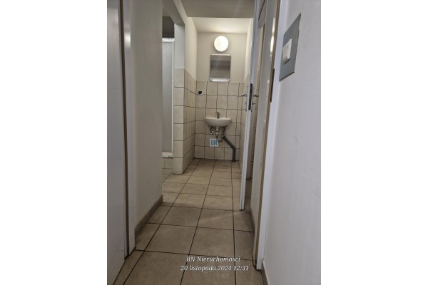 Gliwice, Budynek biurowo magazynowy o powierzchni 835 mkw ,działka 1818mkw