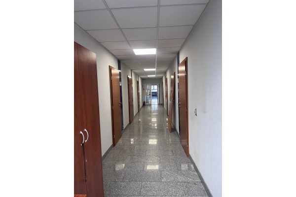 Gliwice, Wynajmę p&oacute;ł piętra biur dla firmy