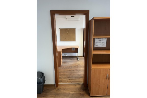 Gliwice, Wynajmę p&oacute;ł piętra biur dla firmy