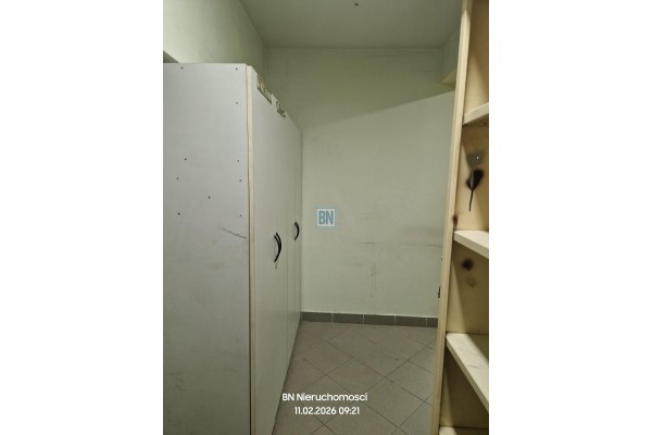 Katowice, Mała hala z bramą