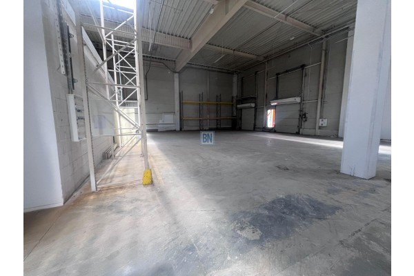 Gliwice, Hala magazynowa z rmpą o powierzchni 773 mkw