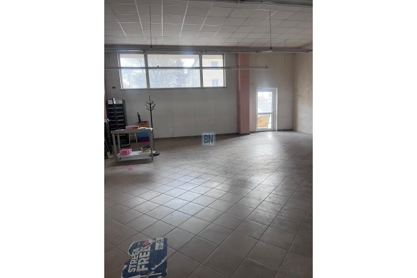 Gliwice, Obiekt usługowo-handlowo-biurowy