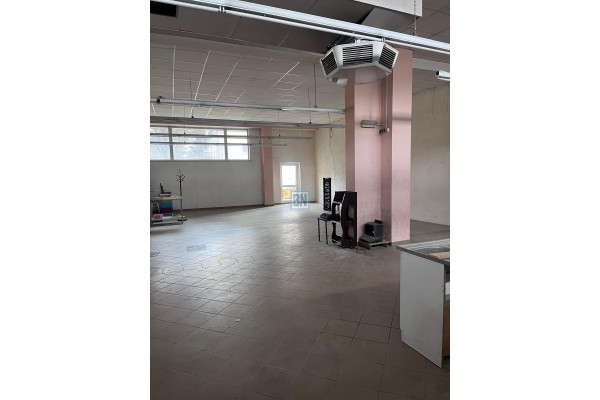 Gliwice, Obiekt usługowo-handlowo-biurowy