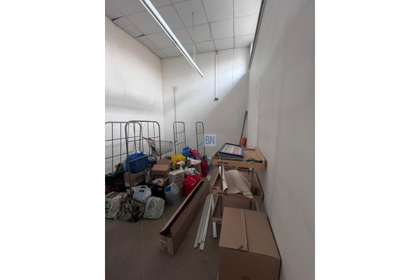 Gliwice, Obiekt usługowo-handlowo-biurowy