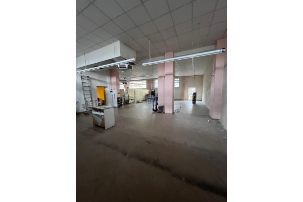 Gliwice, Obiekt usługowo-handlowo-biurowy