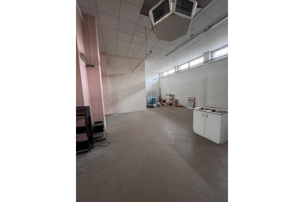 Gliwice, Obiekt usługowo-handlowo-biurowy