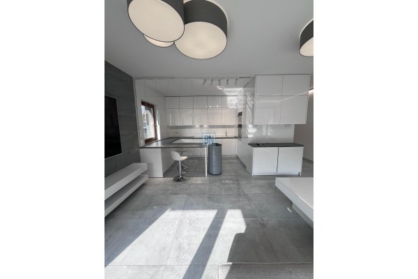 Gliwice, Mieszkanie w apartamentowcu z otwartą kuchnią