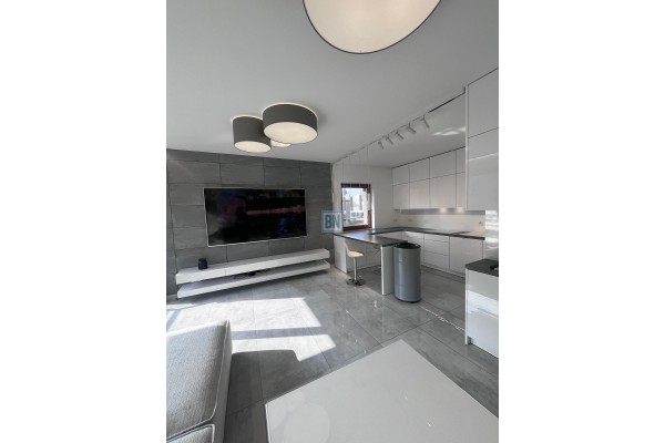 Gliwice, Mieszkanie w apartamentowcu z otwartą kuchnią