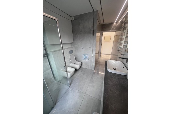 Gliwice, Mieszkanie w apartamentowcu z otwartą kuchnią