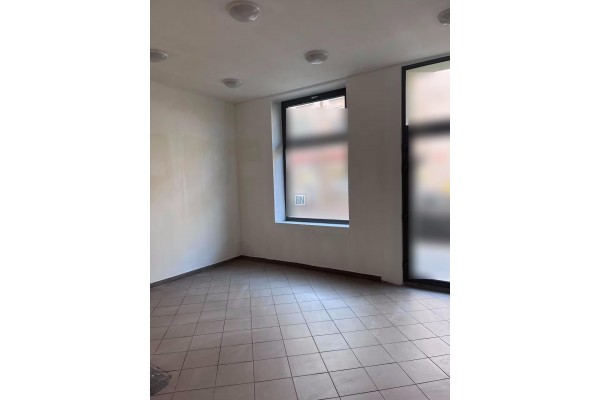 Gliwice, Lokal usługowo-handlowy