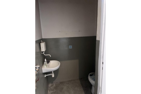 Gliwice, Lokal usługowo-handlowy