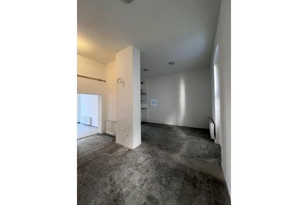 Gliwice, Lokal usługowo-handlowy