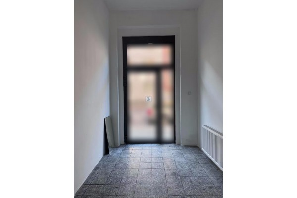 Gliwice, Lokal usługowo-handlowy