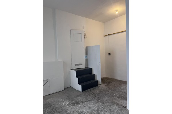 Gliwice, Lokal usługowo-handlowy