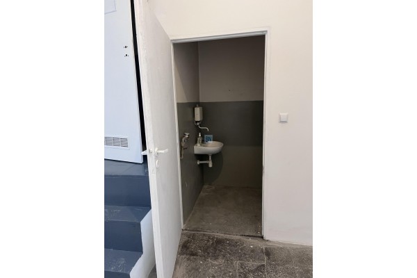 Gliwice, Lokal usługowo-handlowy