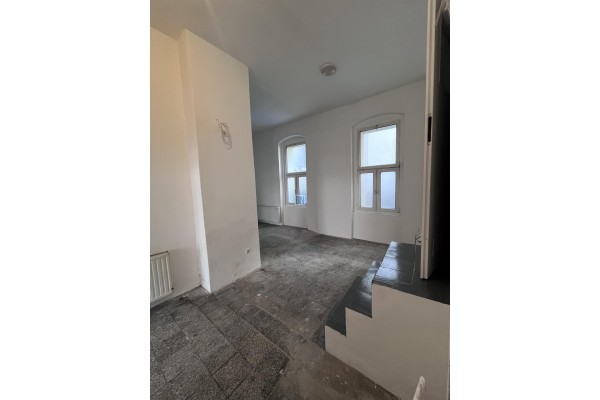 Gliwice, Lokal usługowo-handlowy