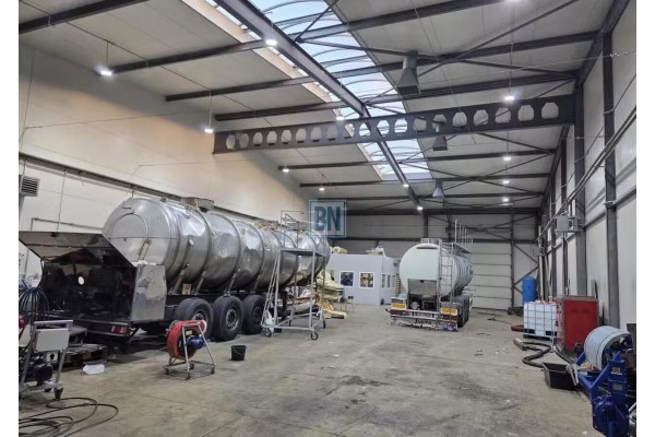 Ruda Śląska, Hala usugowo-magazynowa z działką i pom socjalnym