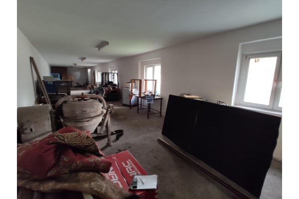 Gliwice, Sprzedam obiekt przemysłowo - usługowy  585 m kw Gliwice.