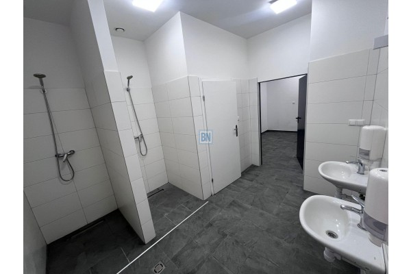 pszczyński, Pszczyna, Nowoczesna hala z biurami do wynajęcia długoterminowy klient