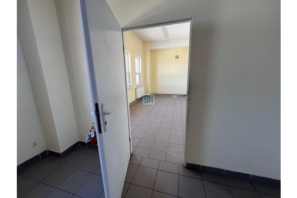 Żory, Lokal na pięrszym piętrze do wynajęcia