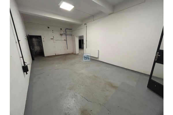 Gliwice, Lokal uzytkowy z magazynem 300 m, ogzrewany, Gliwice.