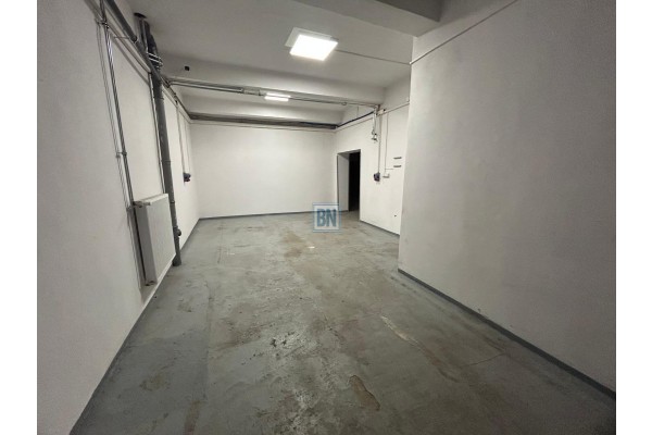 Gliwice, Lokal uzytkowy z magazynem 300 m, ogzrewany, Gliwice.
