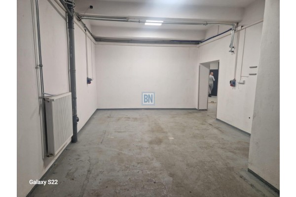 Gliwice, Lokal uzytkowy z magazynem 300 m, ogzrewany, Gliwice.