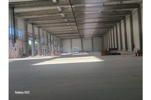 Zabrze, Hala magazynowa z biurmi na wyanjem r&oacute;żne moduły i konfigurację