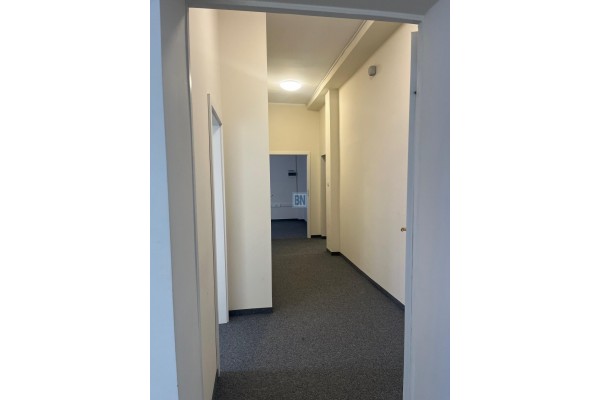 Gliwice, Wynajmę lokal z łazienką