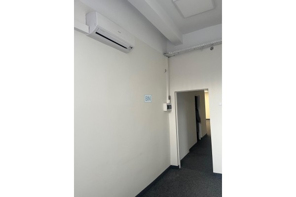 Gliwice, Wynajmę lokal z łazienką