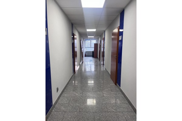 śląskie, Gliwice, Wynajmę p&oacute;ł piętra biur dla firmy